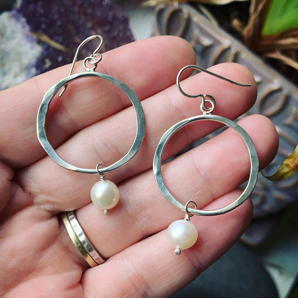 Pearl and Sterling Silver earring